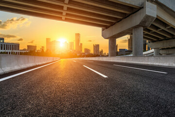 江苏一地3天内阳性感染者破百/江苏 阳性